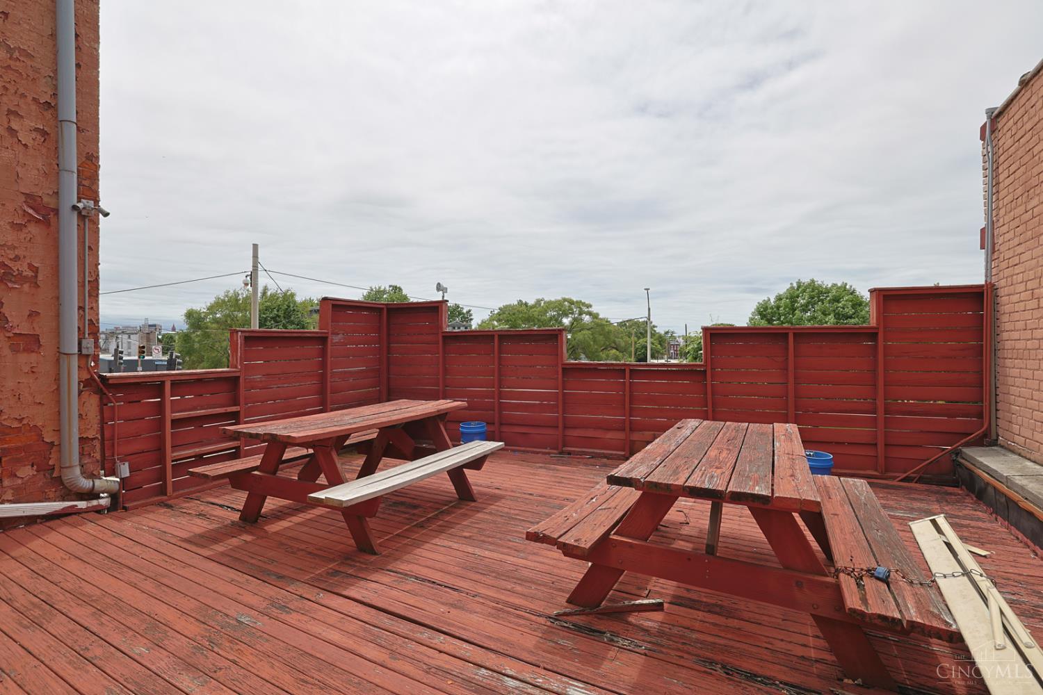 2108 Central Parkway Property Photo 60