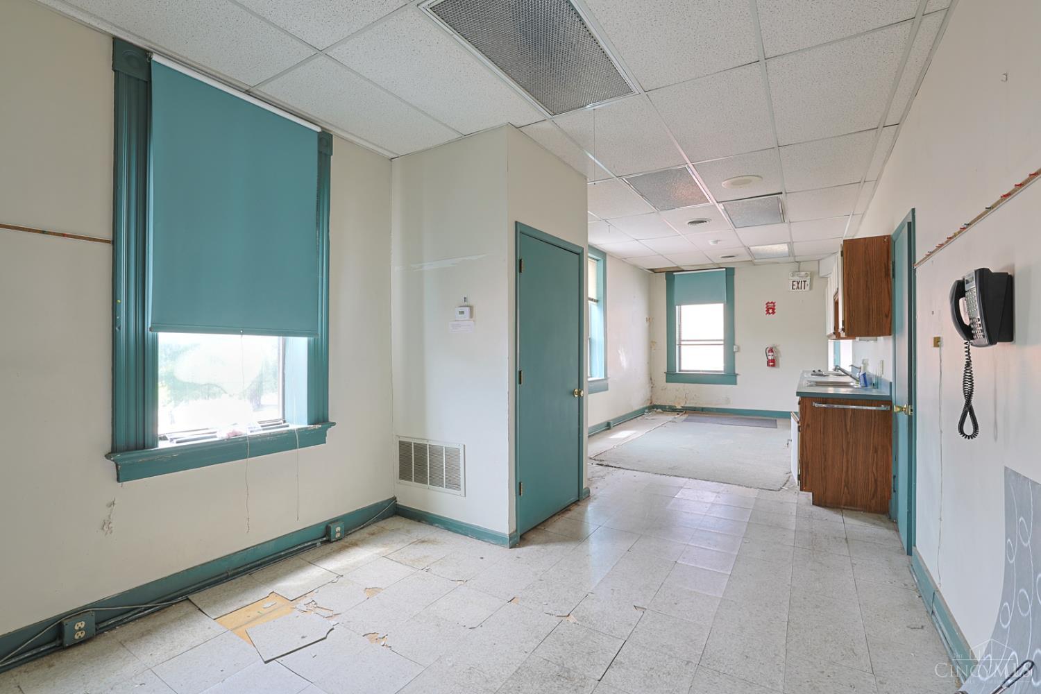 2108 Central Parkway Property Photo 63