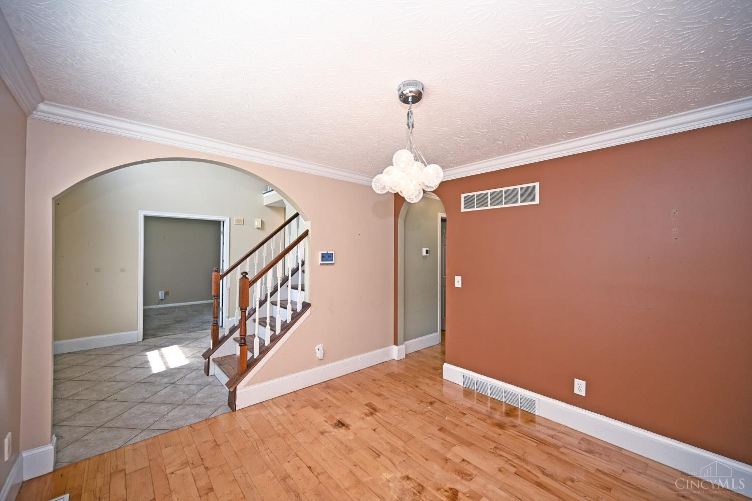 1208 Parkside Drive Property Photo 7
