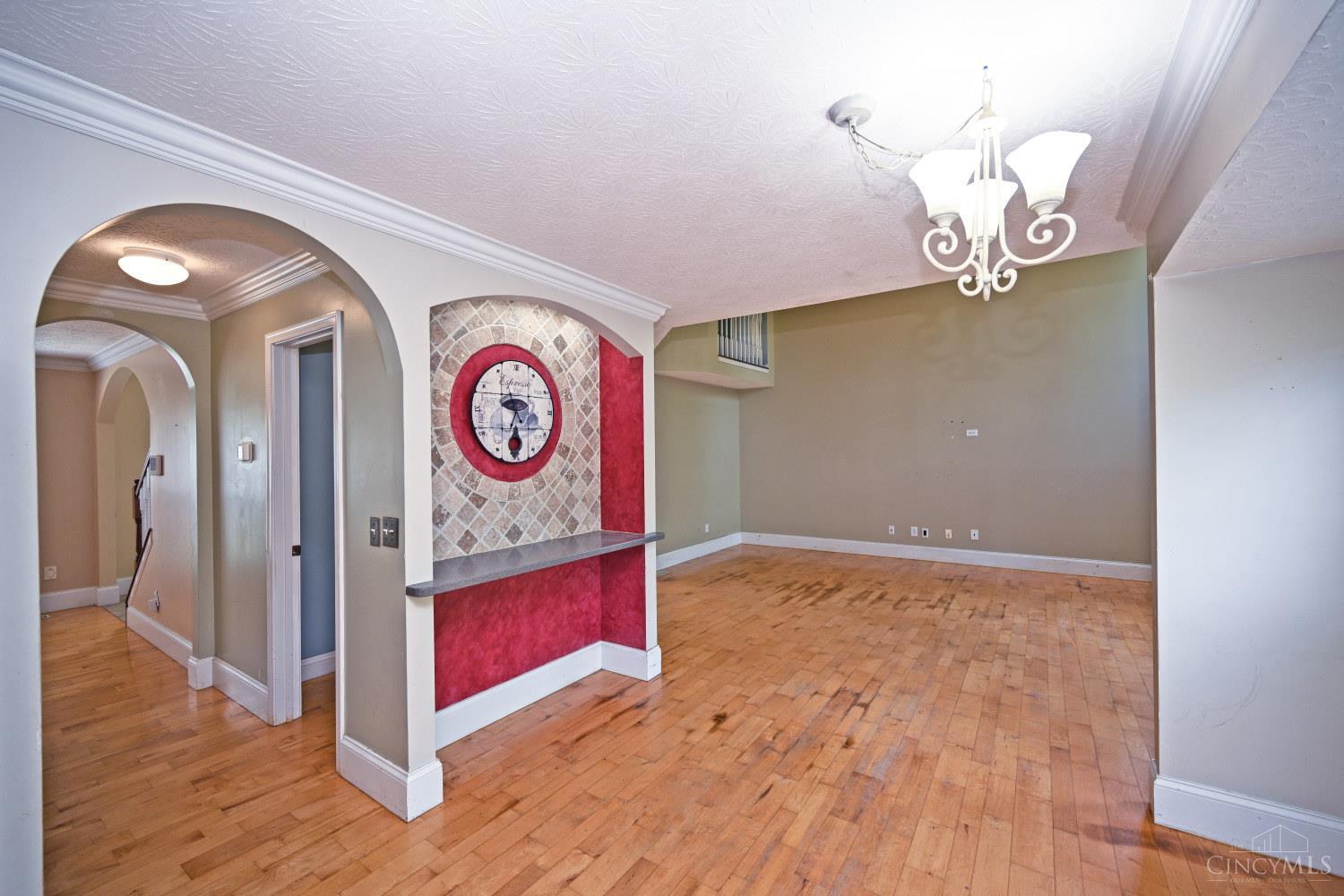 1208 Parkside Drive Property Photo 14