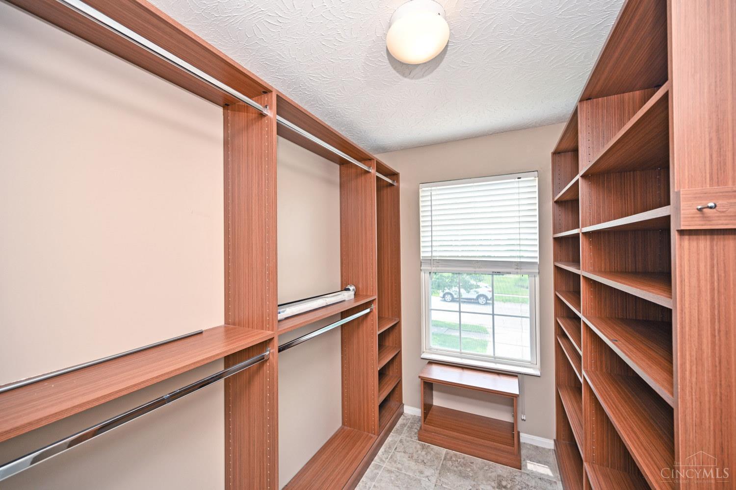 1208 Parkside Drive Property Photo 29