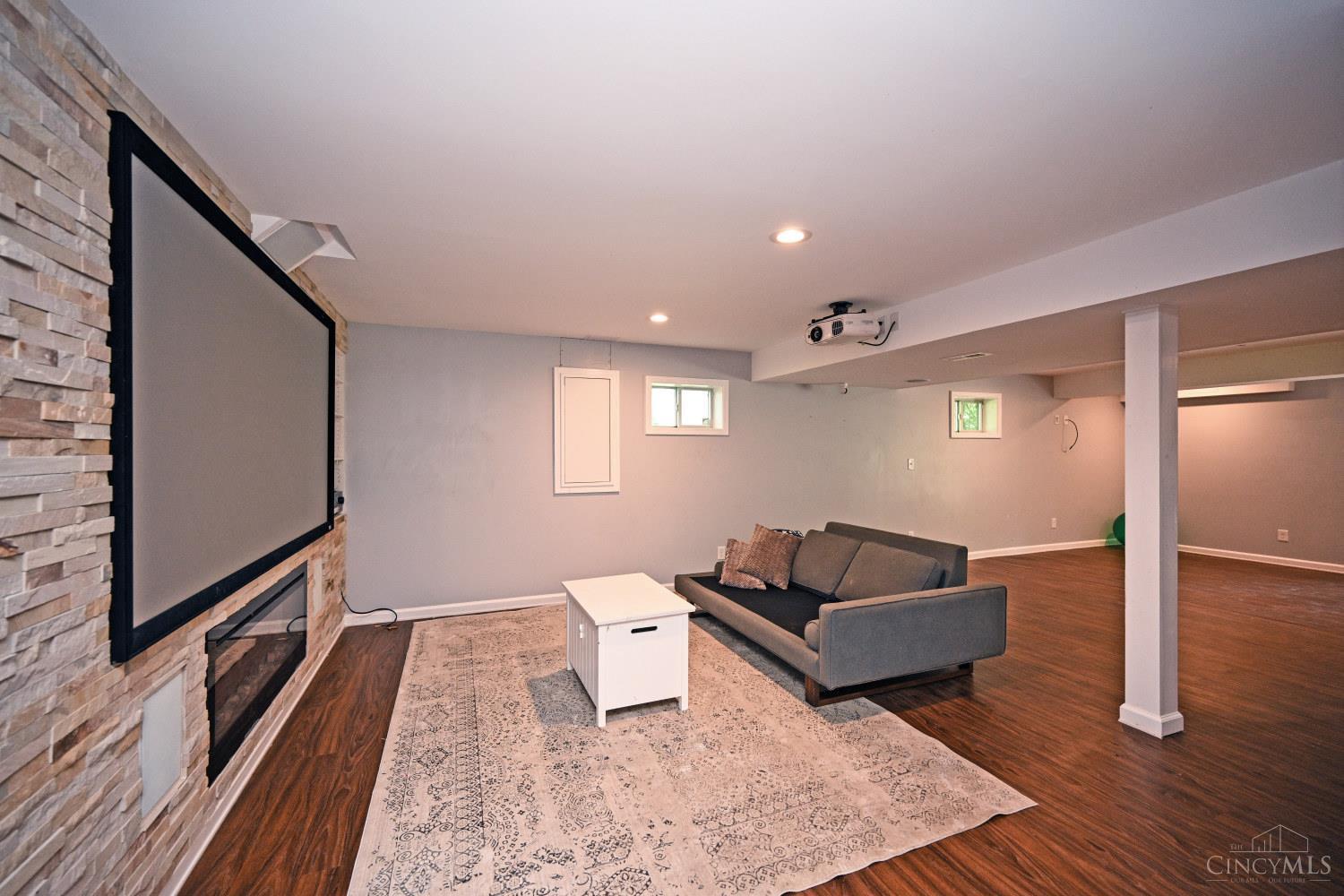 1208 Parkside Drive Property Photo 41