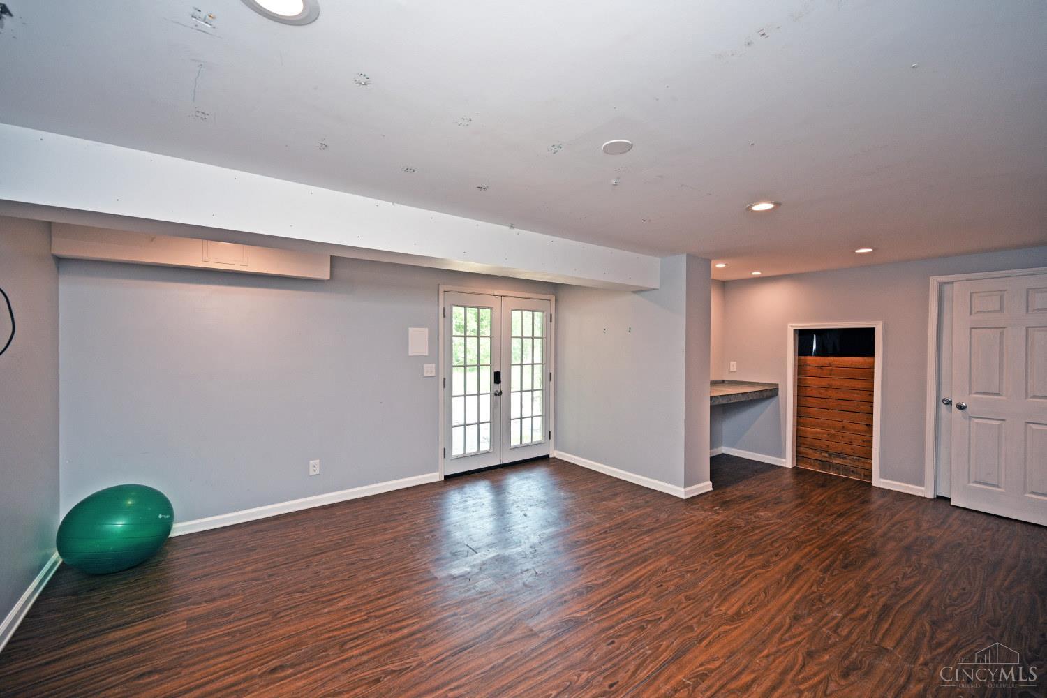 1208 Parkside Drive Property Photo 44