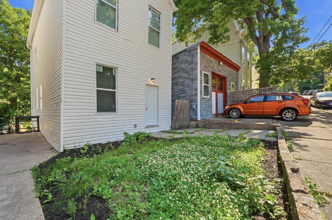 634 Tafel Street Property Photo 5