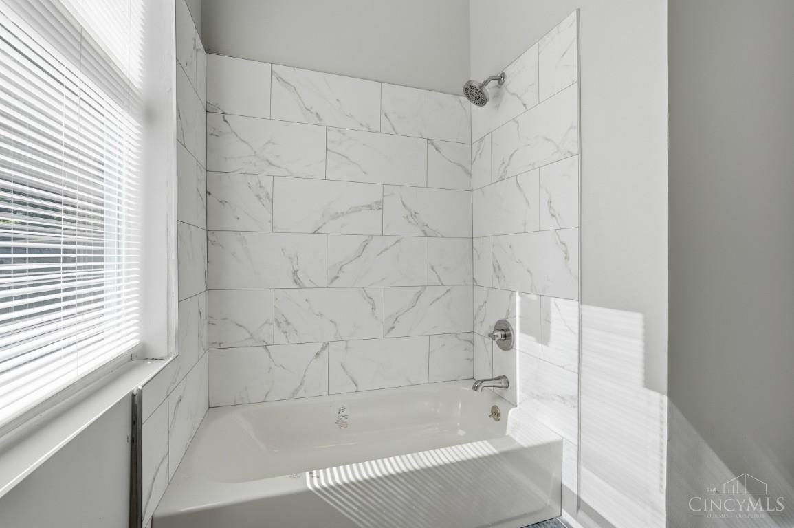 634 Tafel Street Property Photo 31