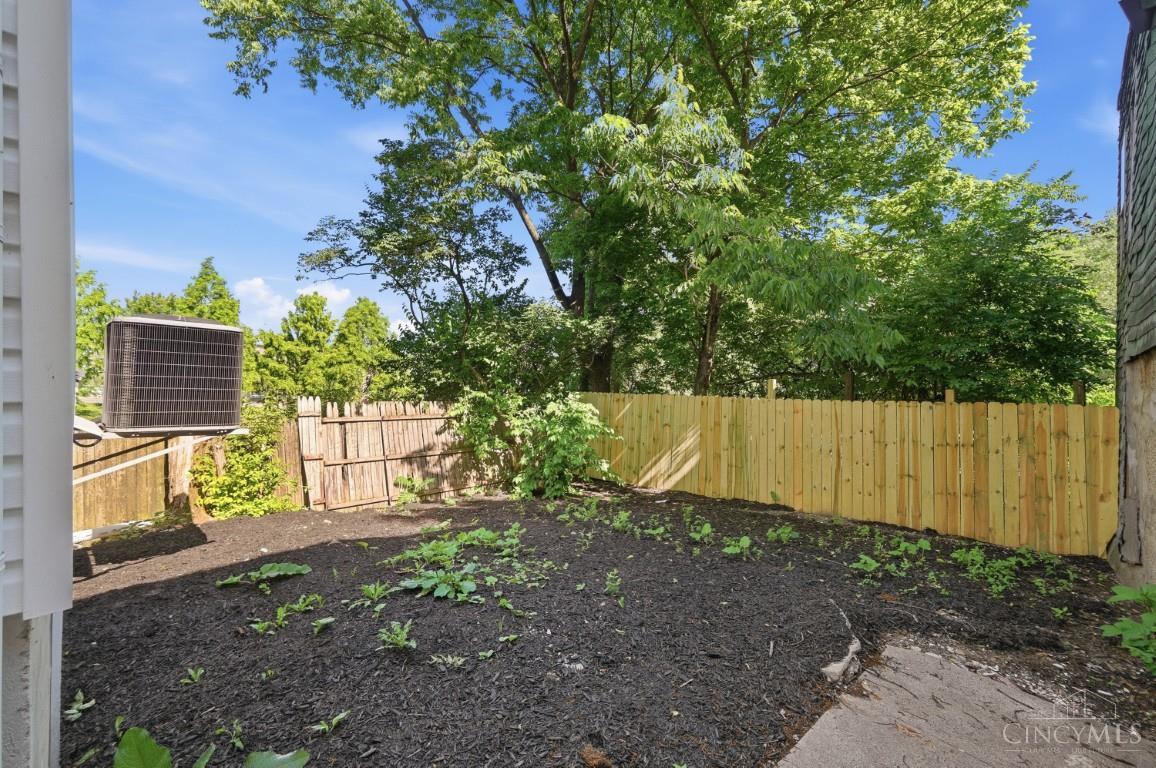 634 Tafel Street Property Photo 43