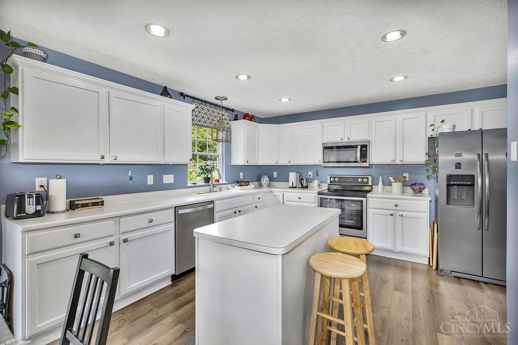 7960 Trinity Shore Circle Property Photo 3
