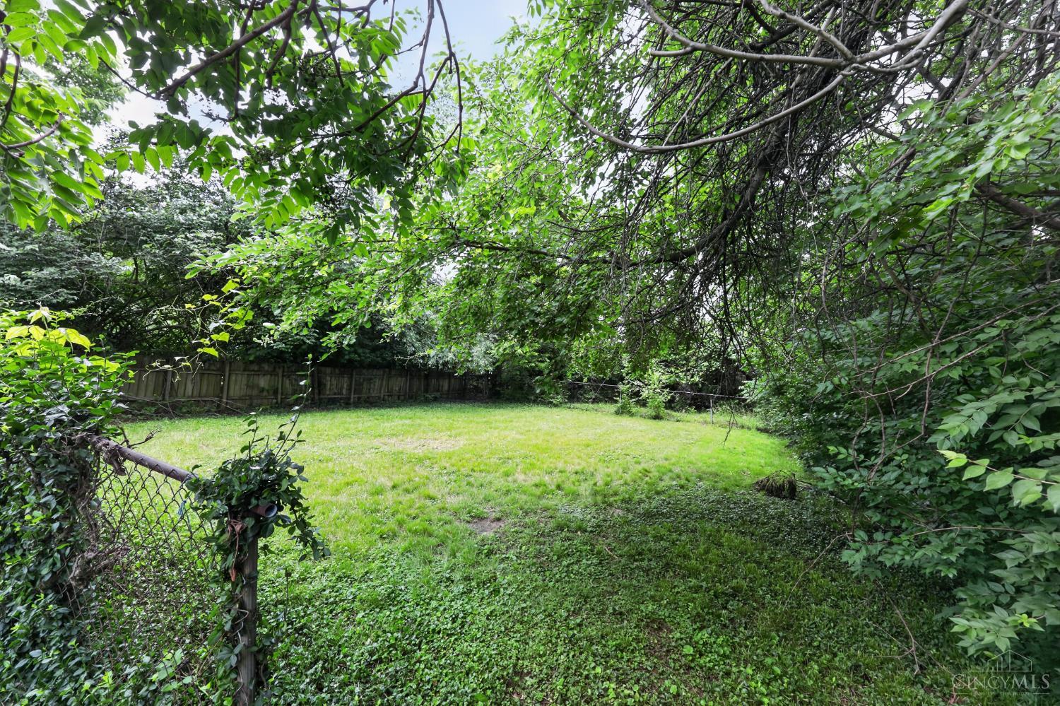 6331 Stover Avenue Property Photo 3