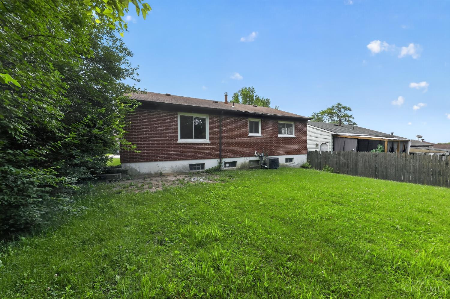 5987 Sunridge Drive Property Photo 6