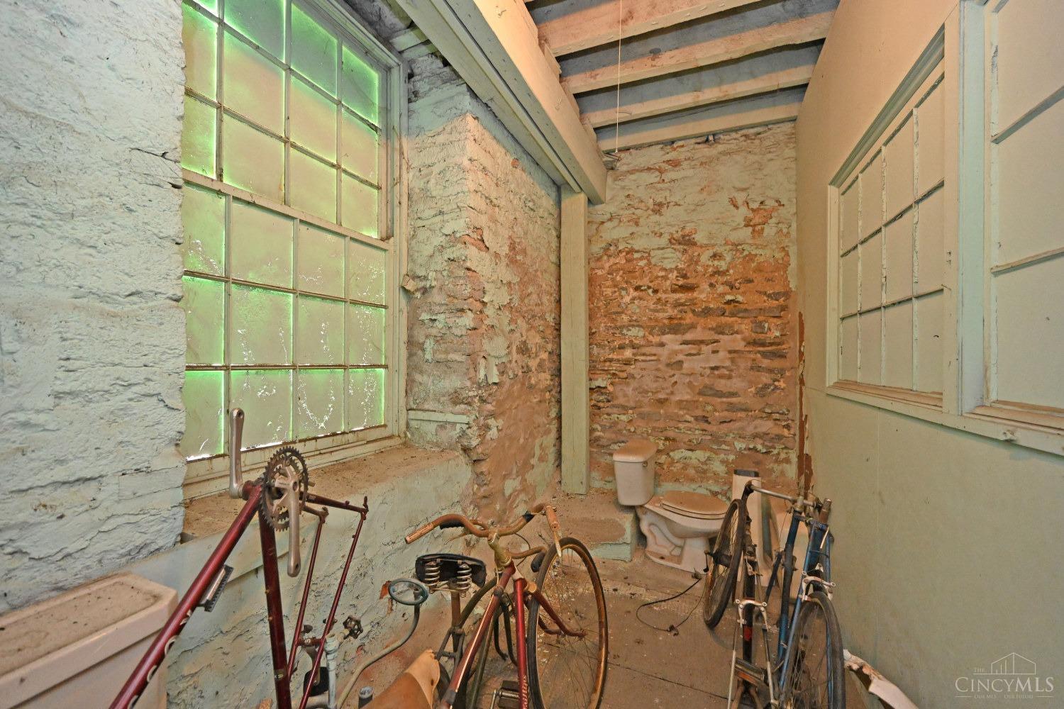 2025 Dunlap Street Property Photo 29