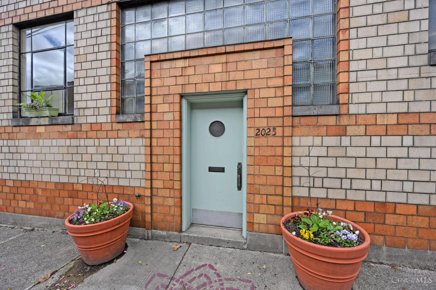 2025 Dunlap Street Property Photo 32