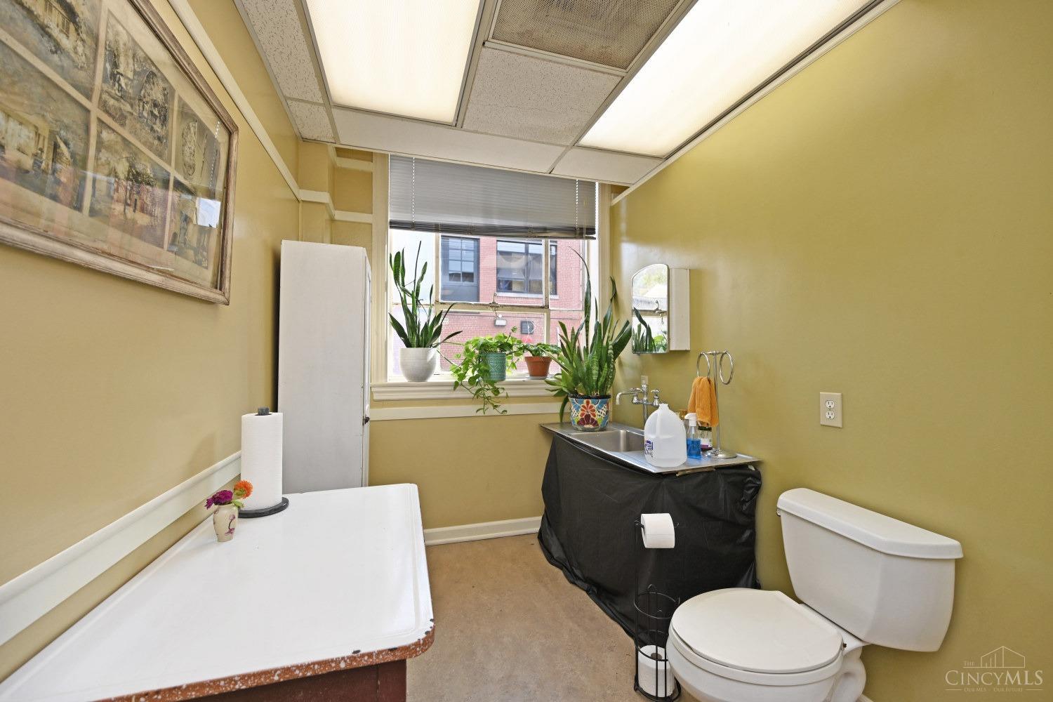 2025 Dunlap Street Property Photo 39