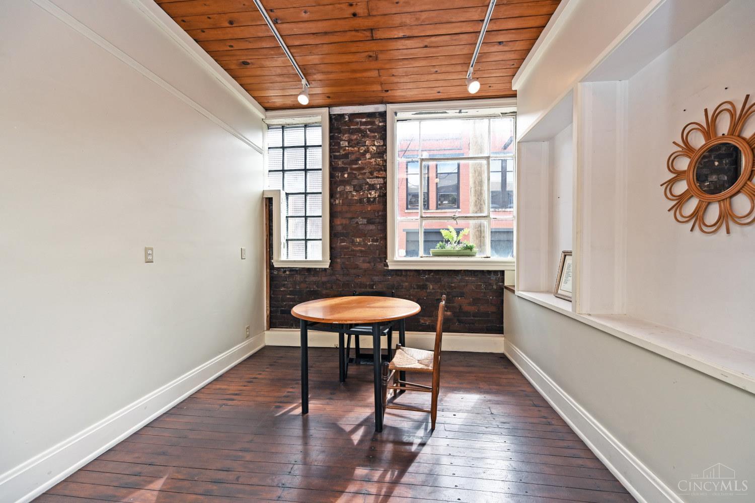 2025 Dunlap Street Property Photo 42