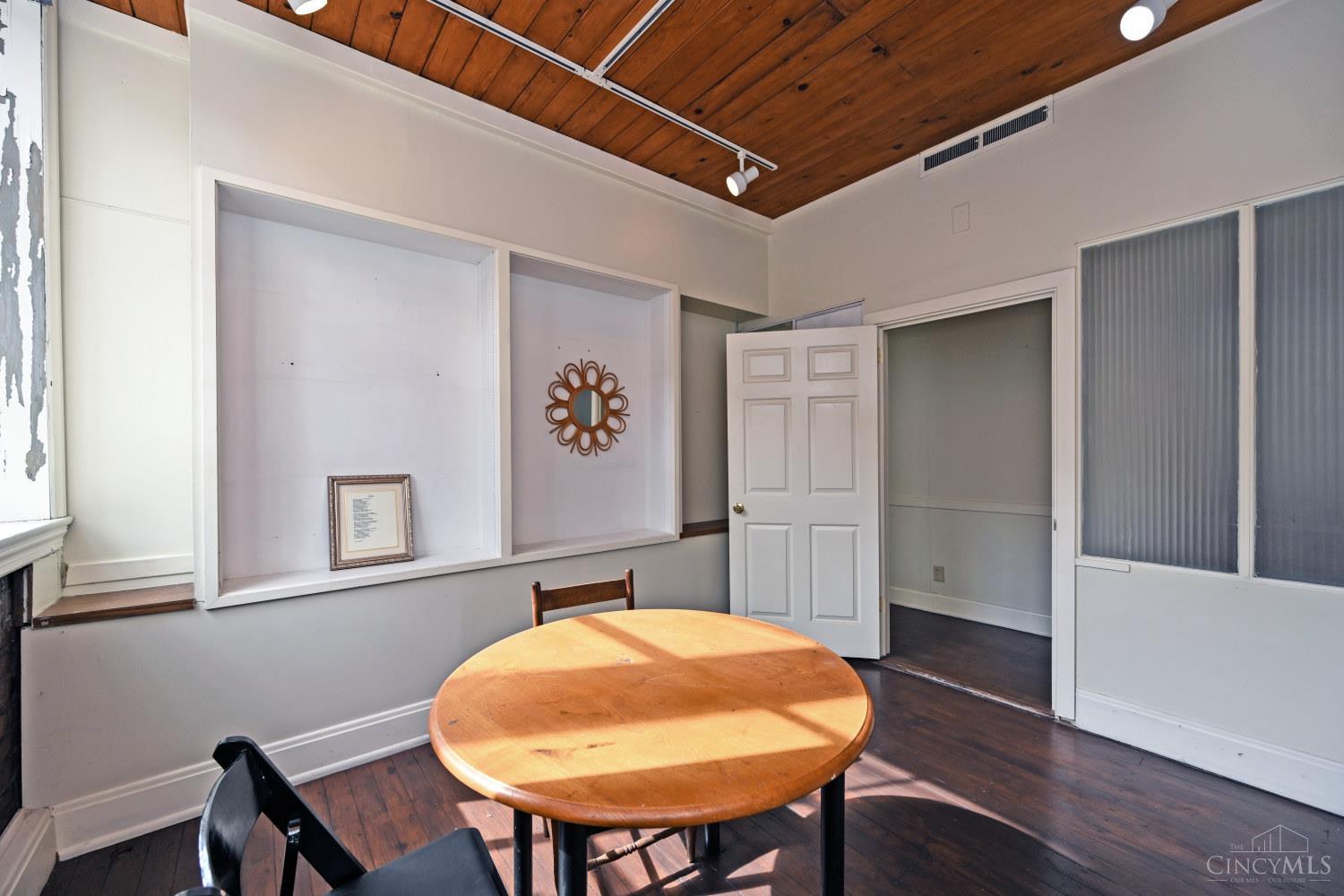 2025 Dunlap Street Property Photo 44