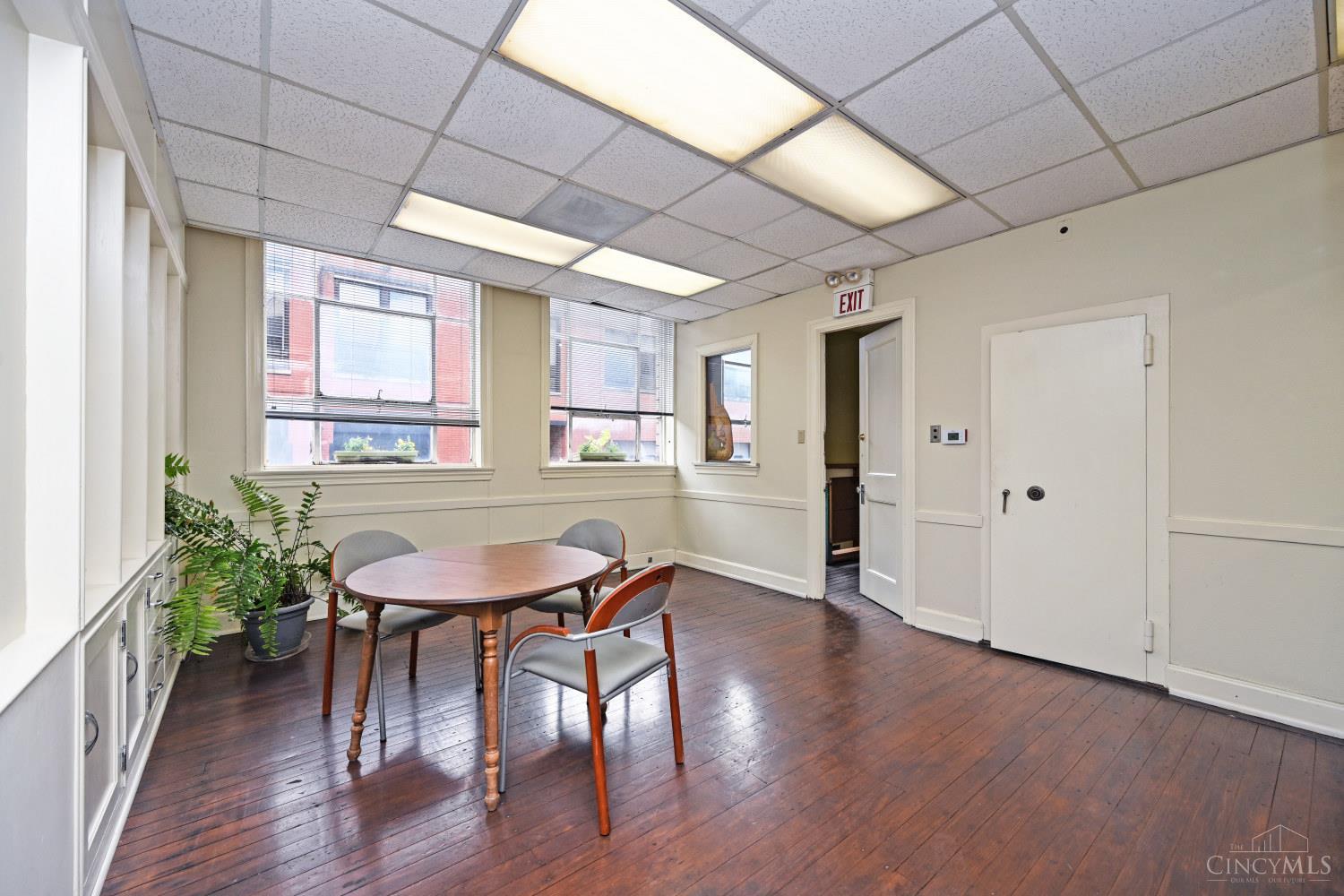 2025 Dunlap Street Property Photo 45