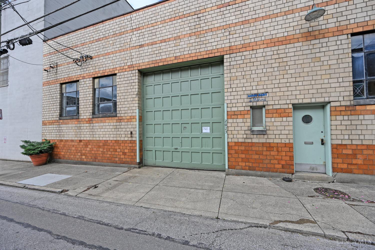2025 Dunlap Street Property Photo 66