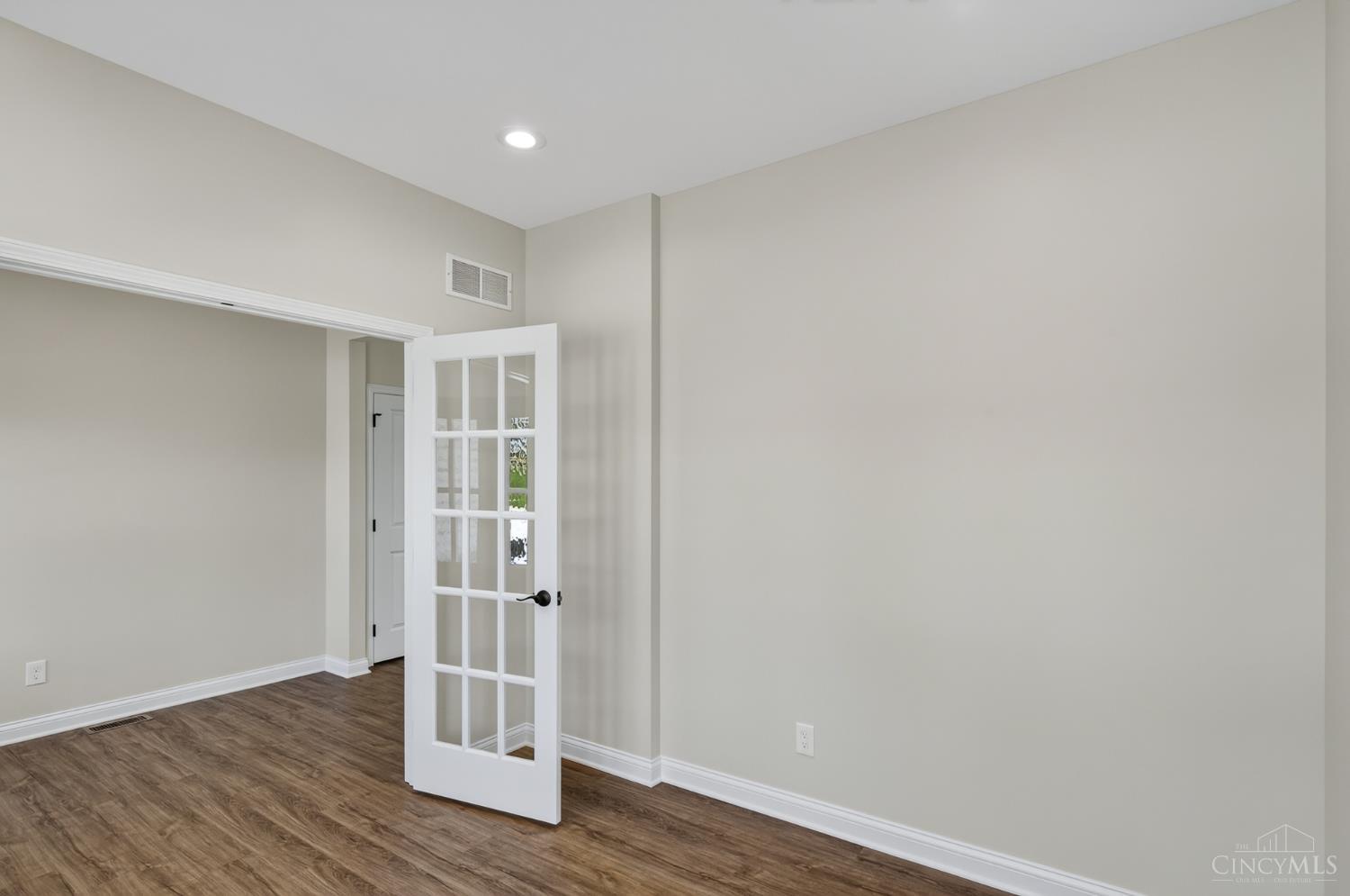 24092 Grubbs Road Property Photo 11