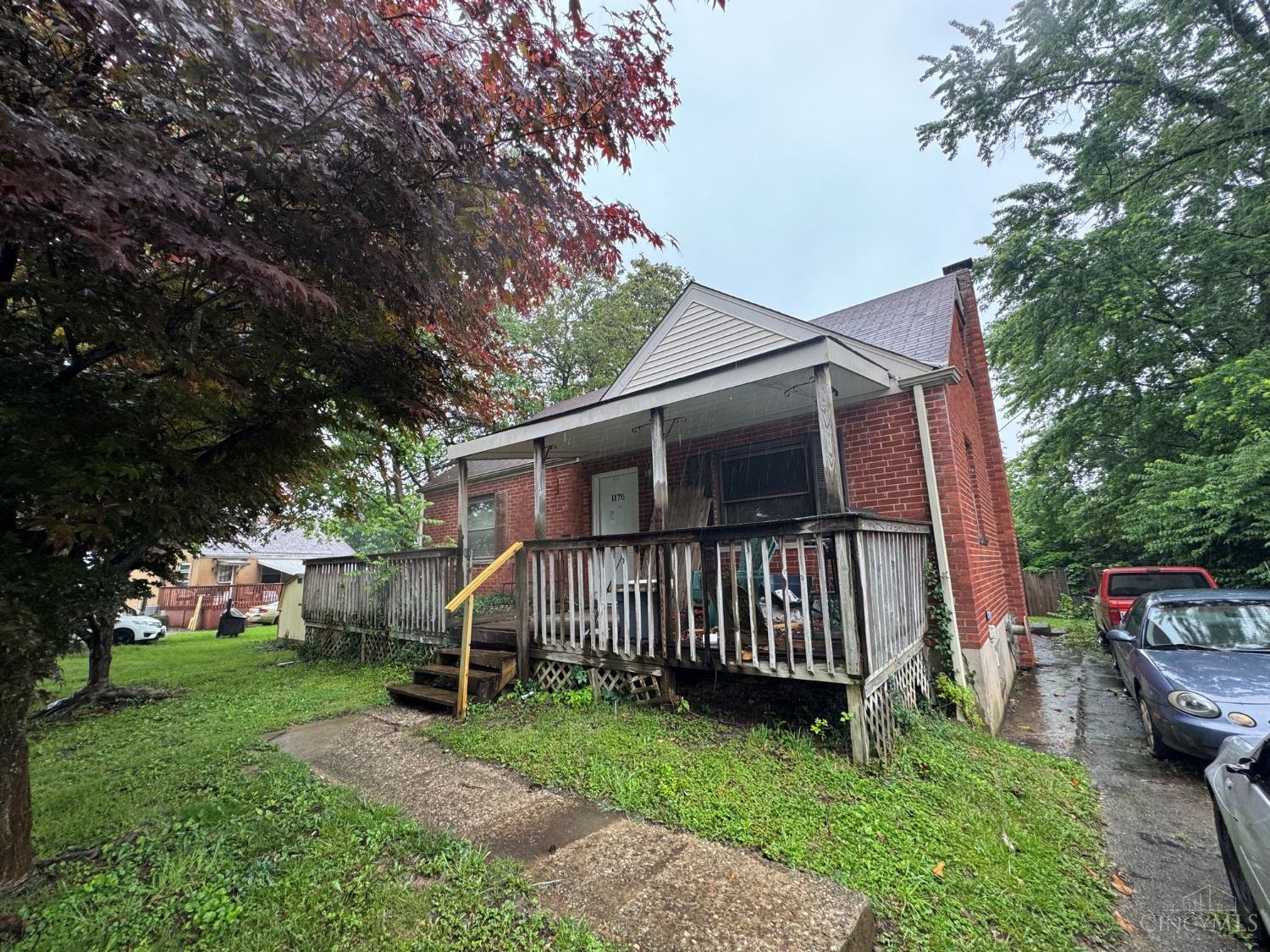 1176 Madeleine Circle Property Photo 1