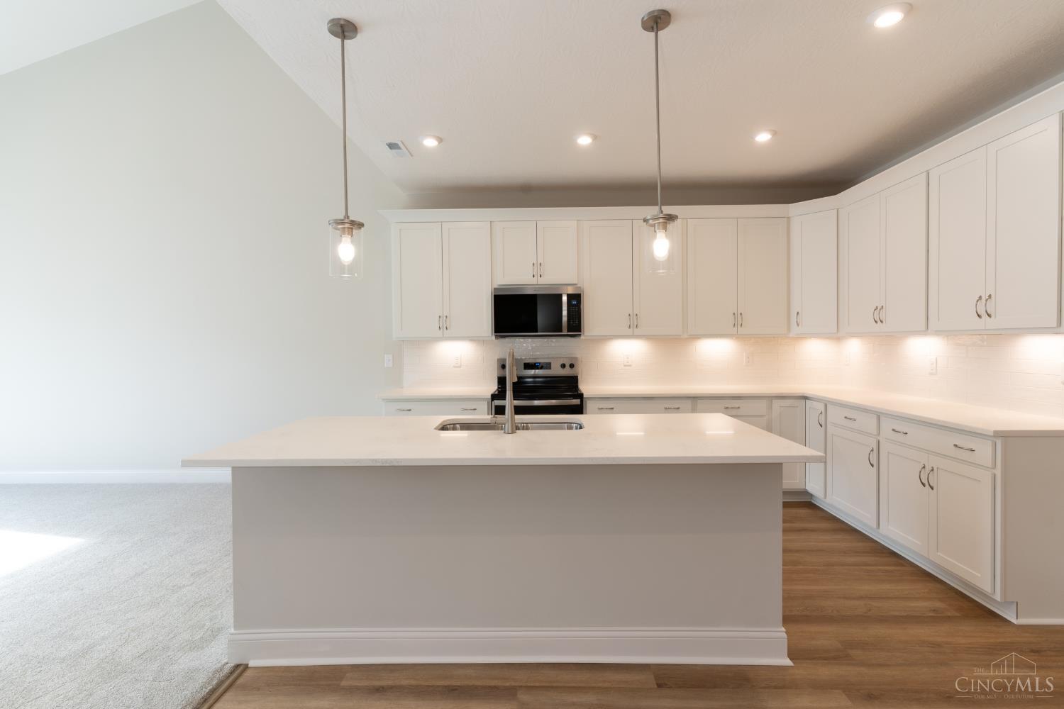 3449 Belgian Circle Property Photo 8
