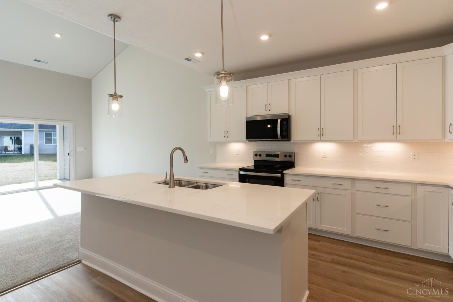 3449 Belgian Circle Property Photo 9