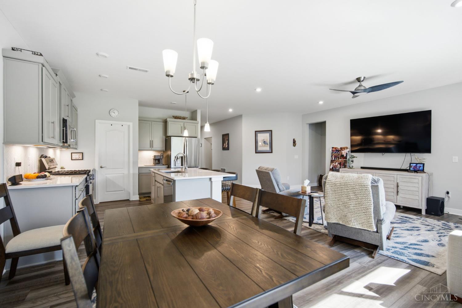 821 Mulligan Place Property Photo 14