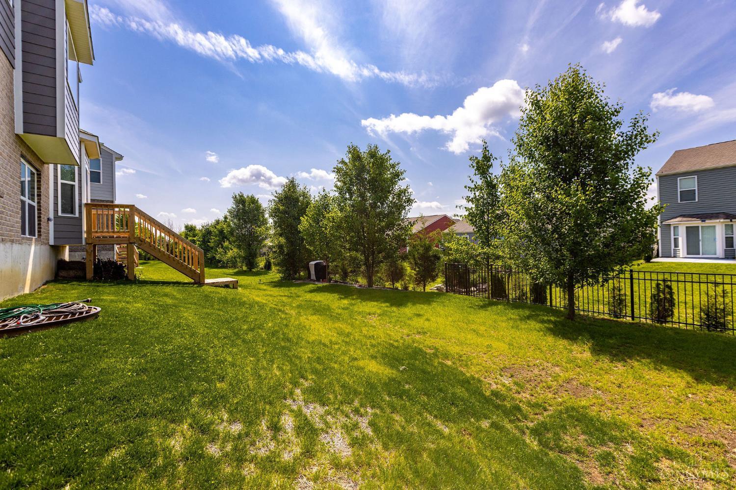10114 Gully Pass Drive Property Photo 8