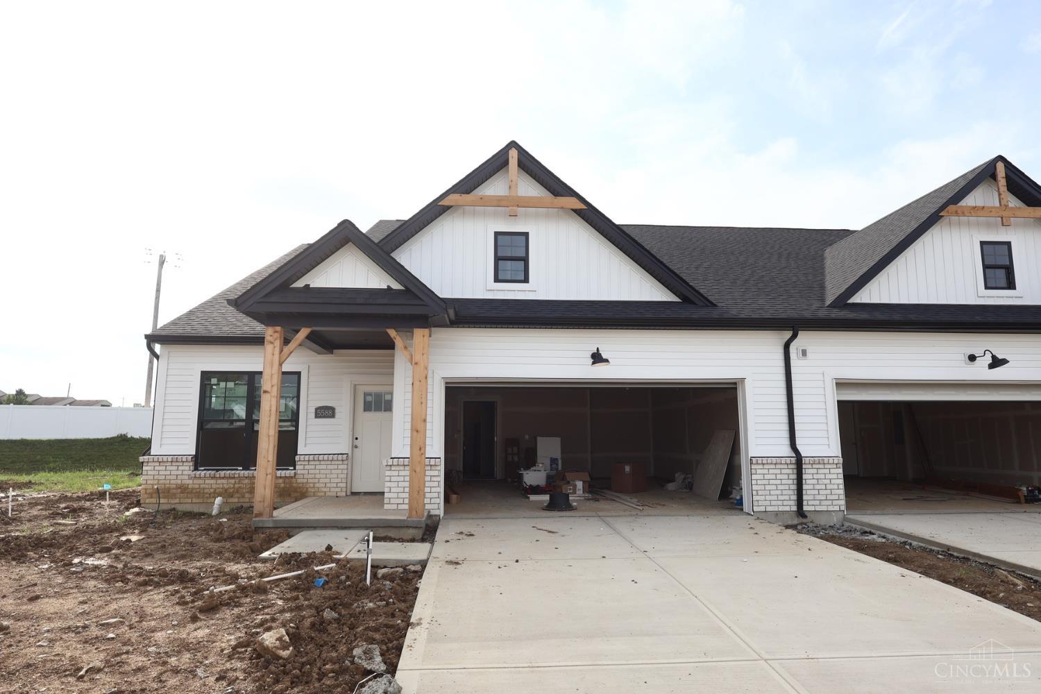 5588 Birch Court Property Photo 1