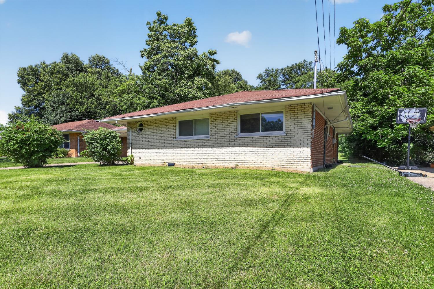 8769 Zodiac Drive Property Photo 3