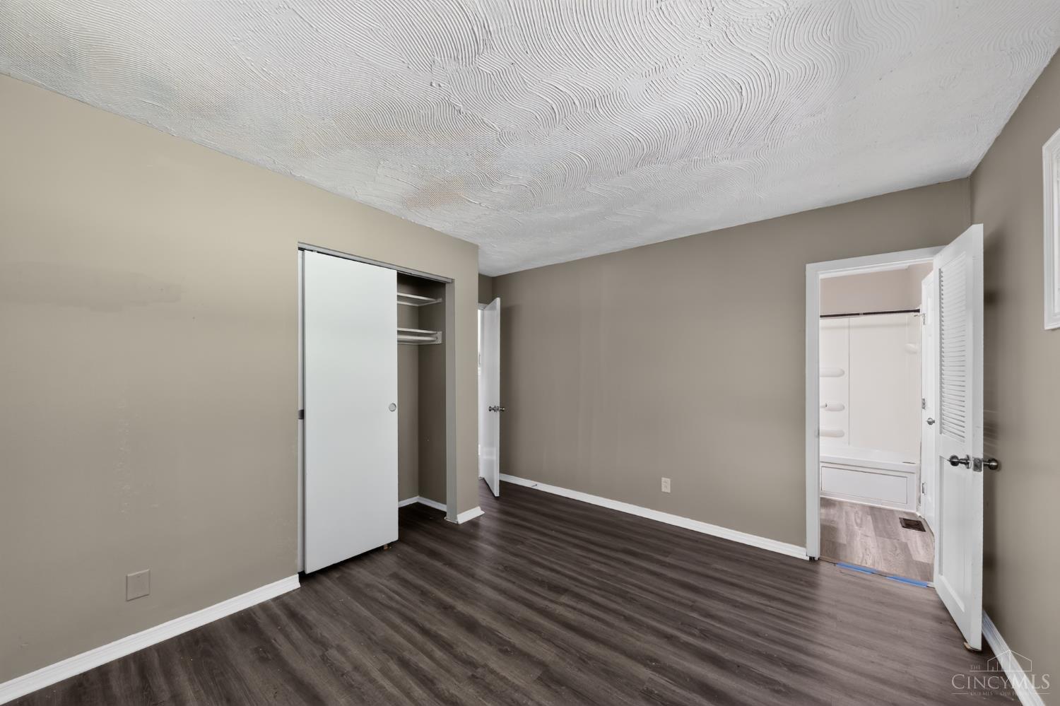 8769 Zodiac Drive Property Photo 20