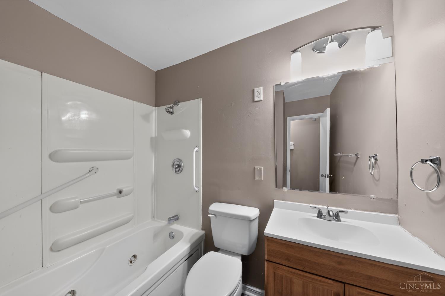 8769 Zodiac Drive Property Photo 22