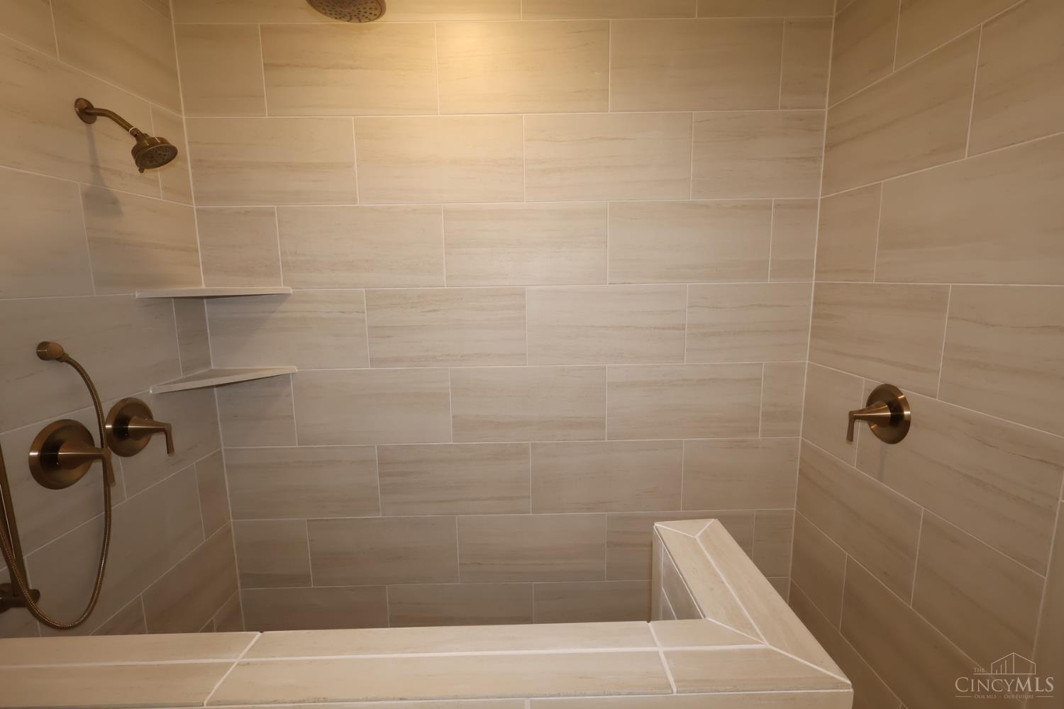7951 Monet Drive Property Photo 12
