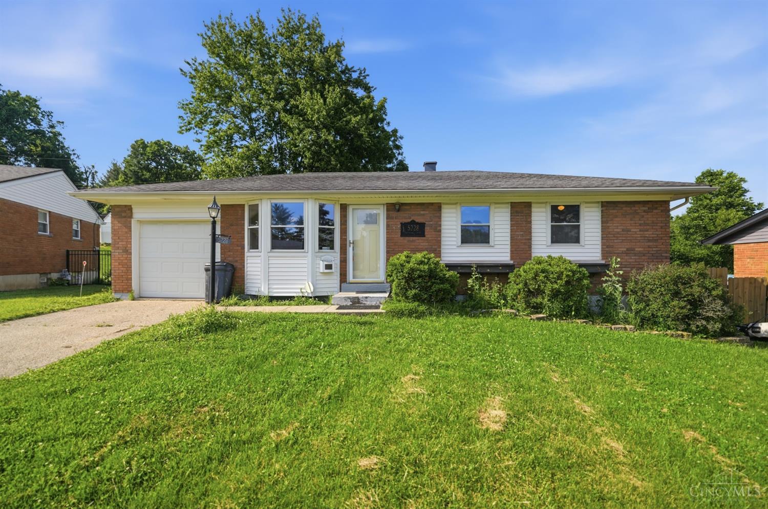 5228 Woodlake Drive Property Photo 1