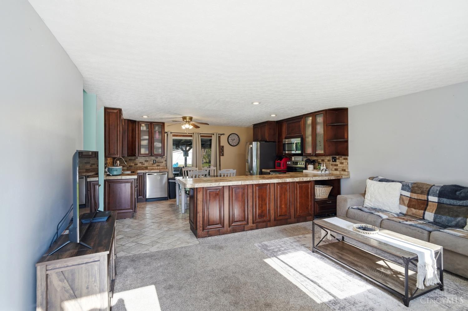 5752 Lake Superior Drive Property Photo 3