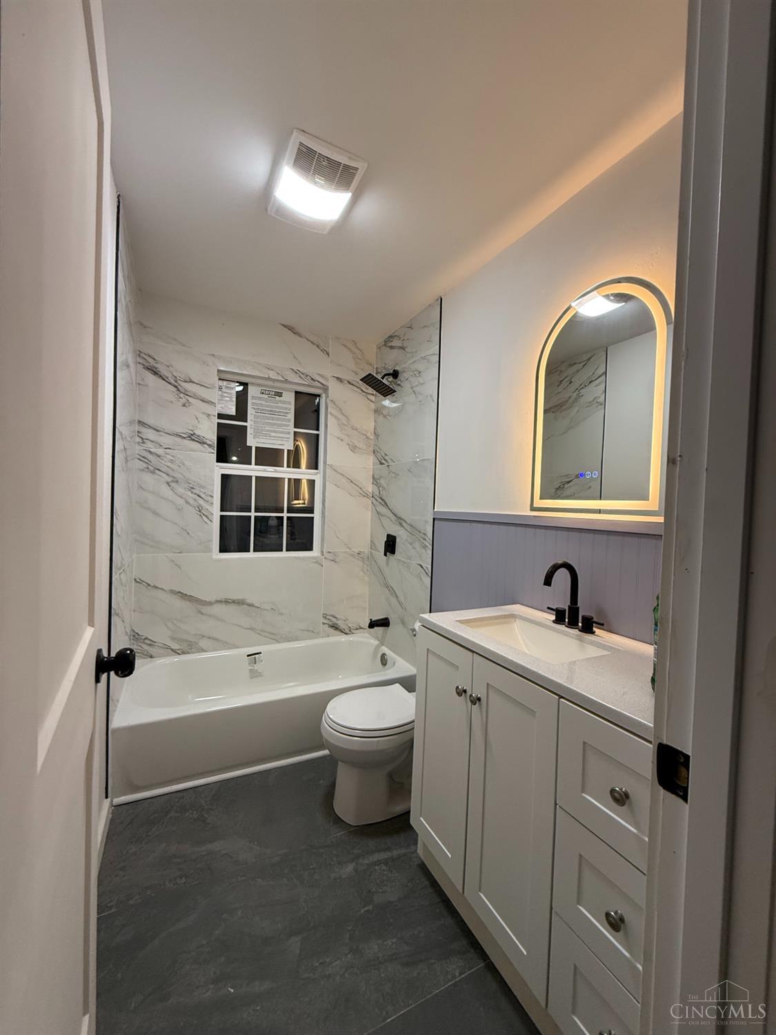 411 Hudson Avenue Property Photo 10