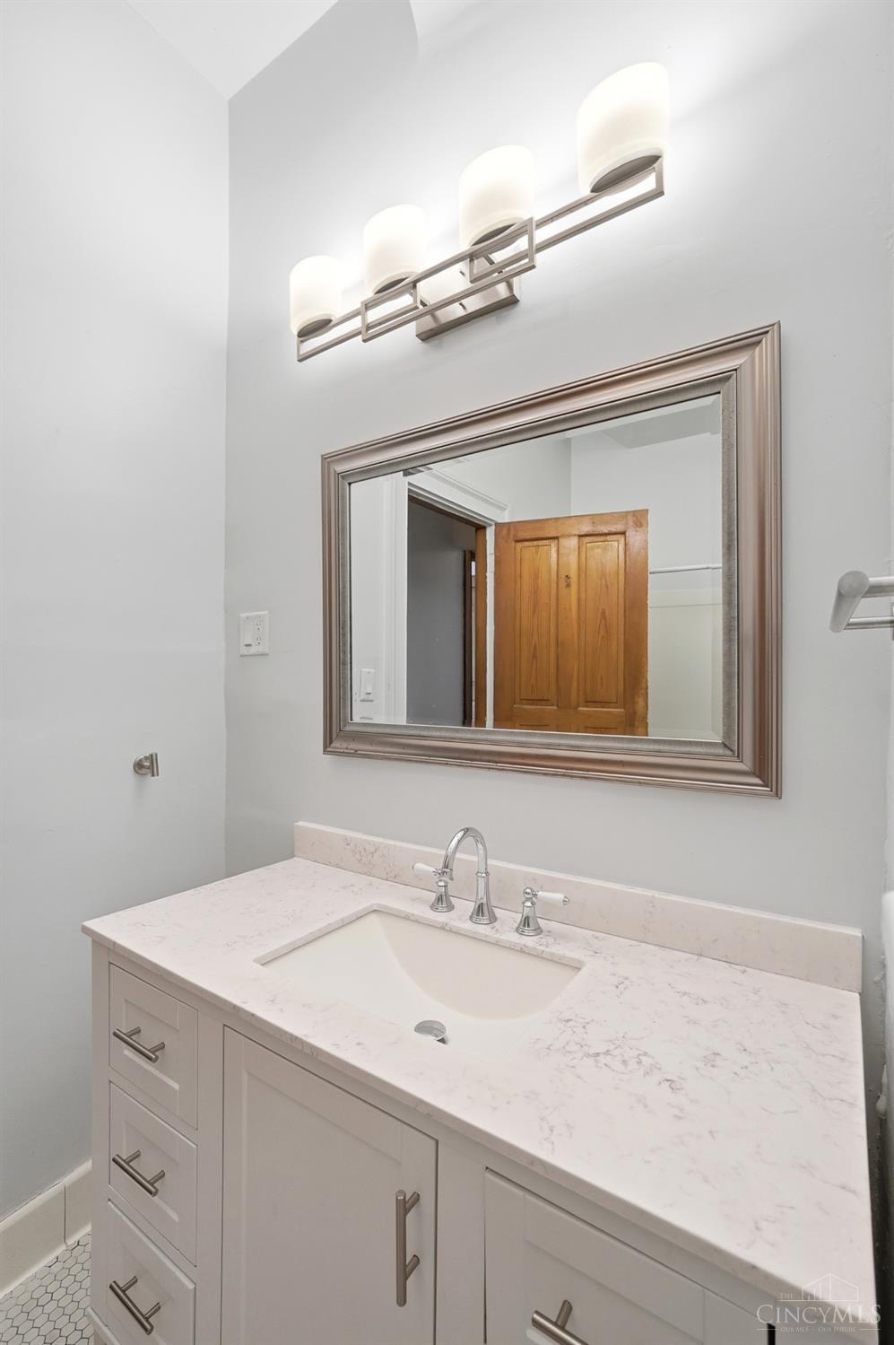 2412 Fairview Avenue Property Photo 49