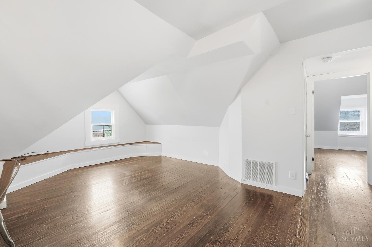 2412 Fairview Avenue Property Photo 65
