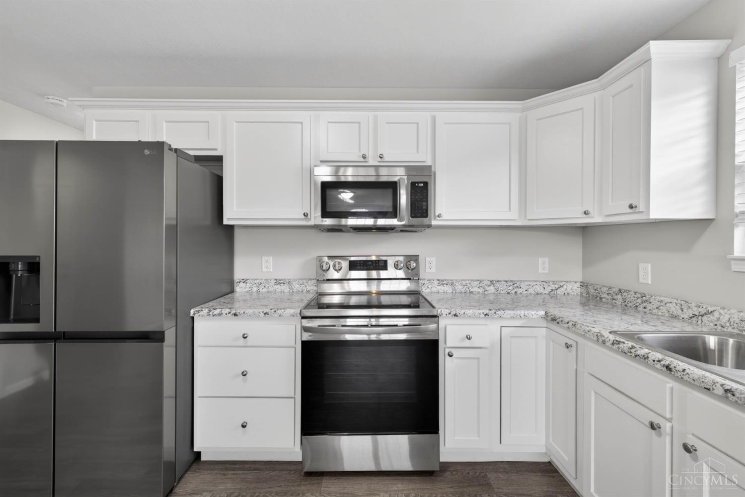 605 Diamond Loop Property Photo 14