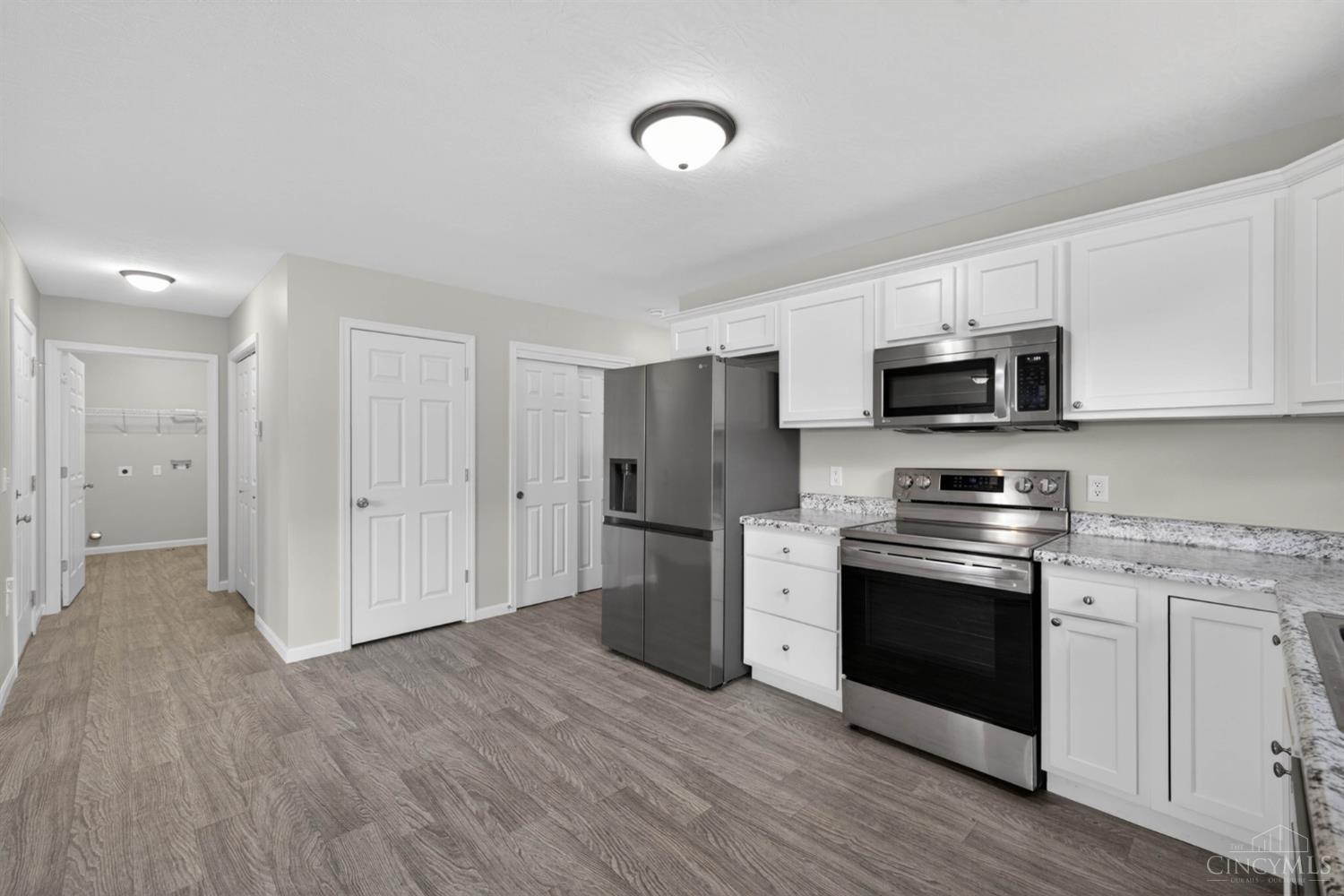 605 Diamond Loop Property Photo 16