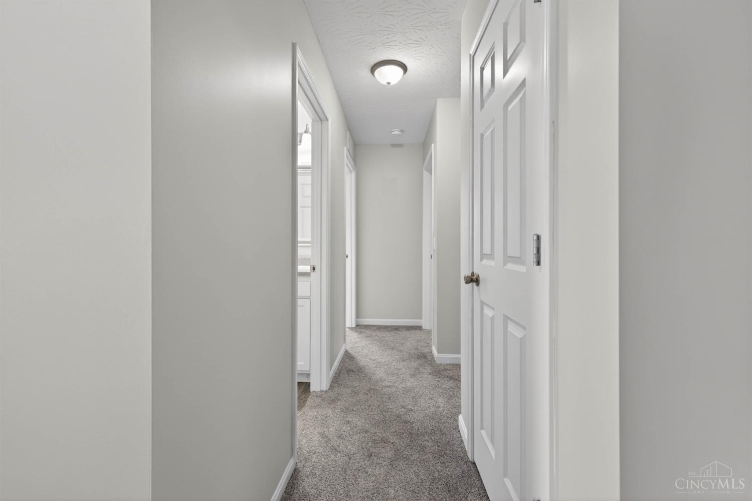 605 Diamond Loop Property Photo 18
