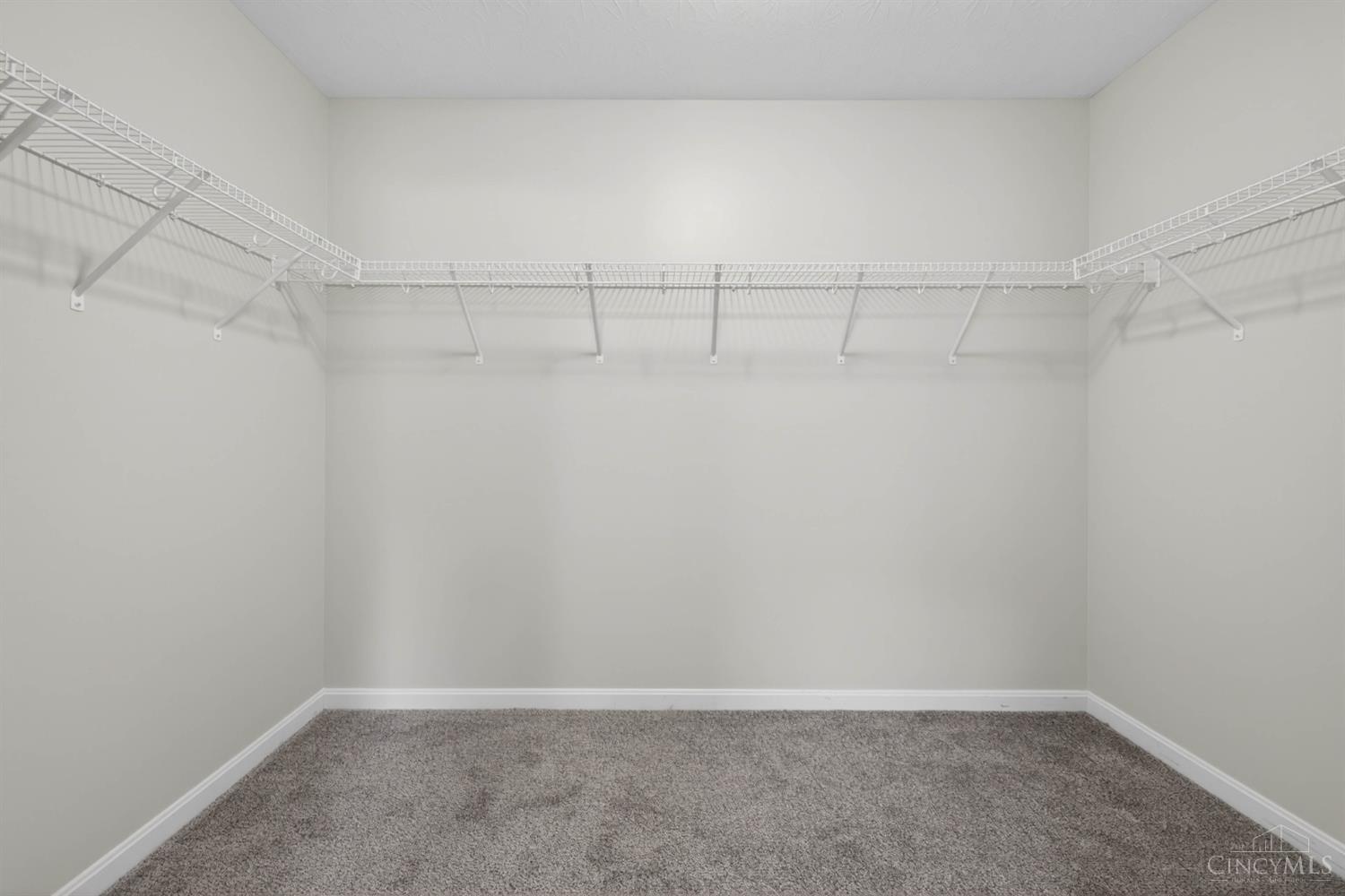 605 Diamond Loop Property Photo 20