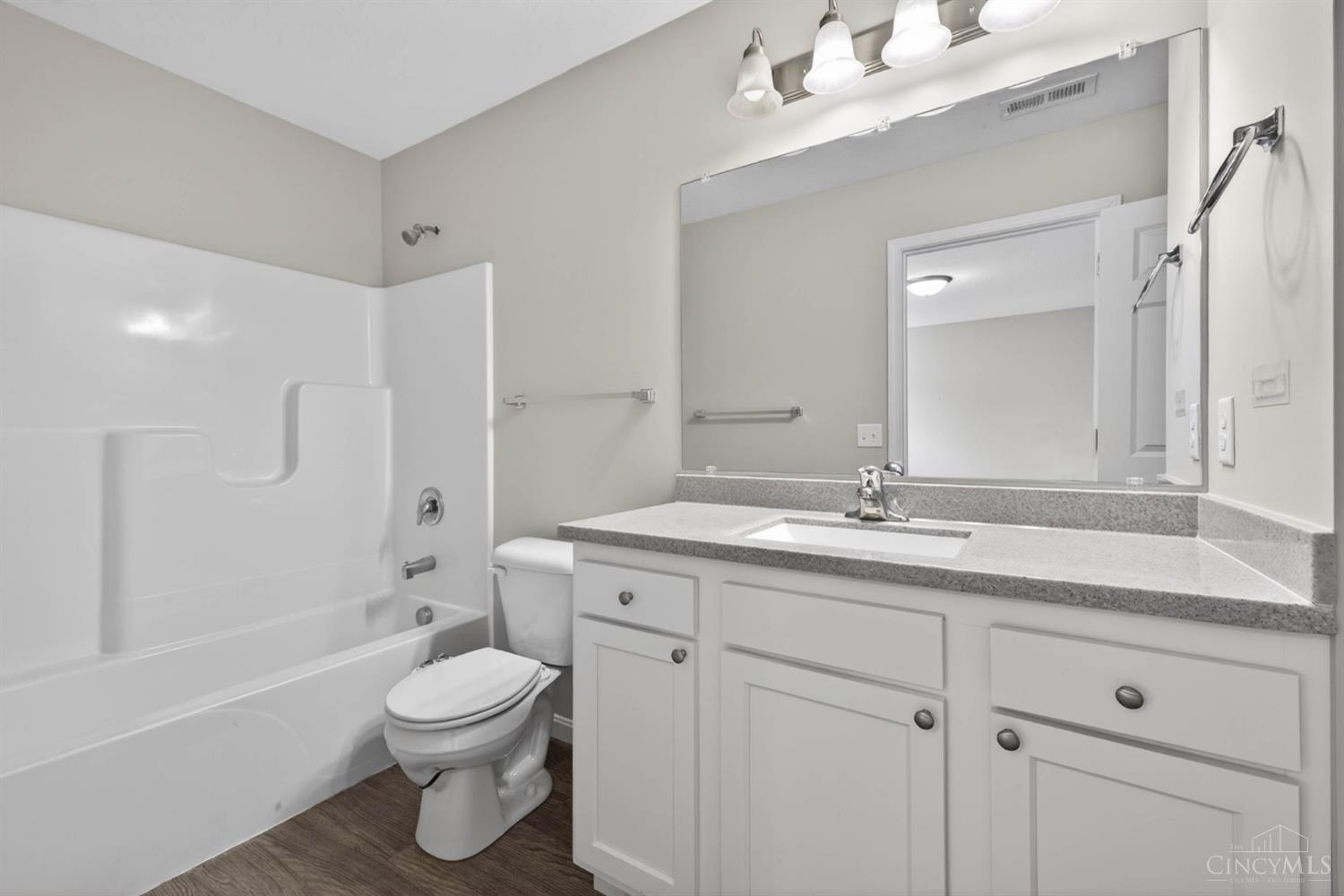 605 Diamond Loop Property Photo 21