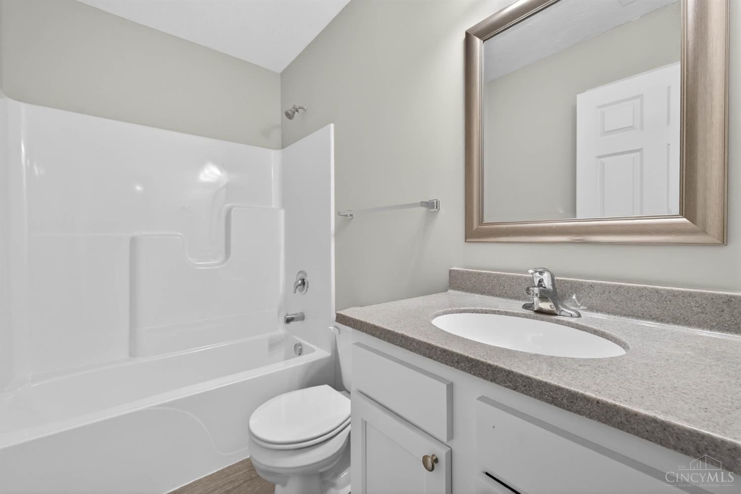 605 Diamond Loop Property Photo 24
