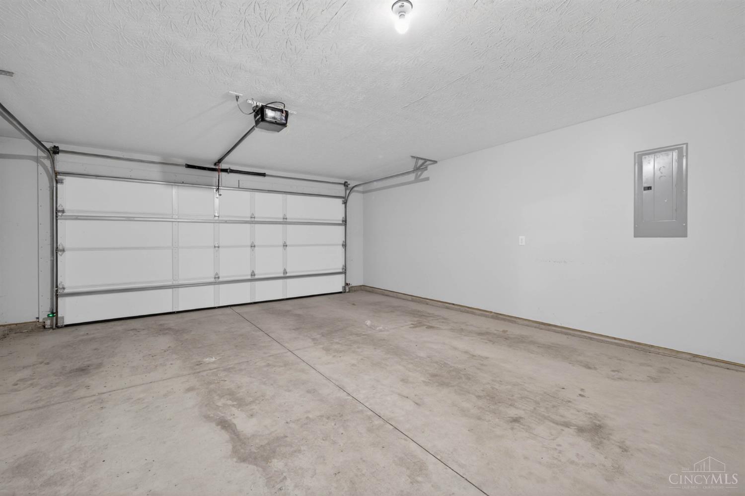 605 Diamond Loop Property Photo 27