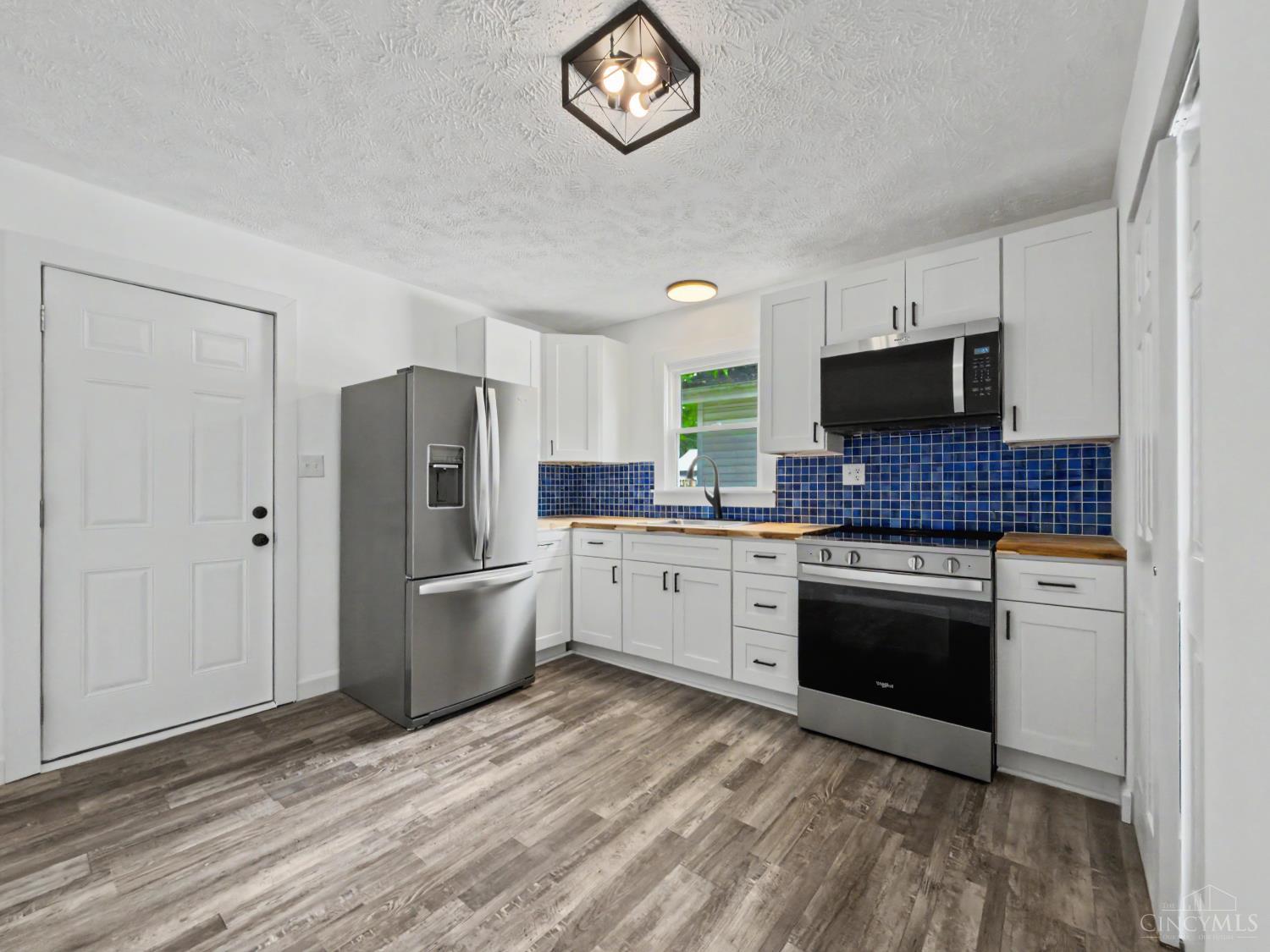 1161 Hunt Avenue Property Photo 7
