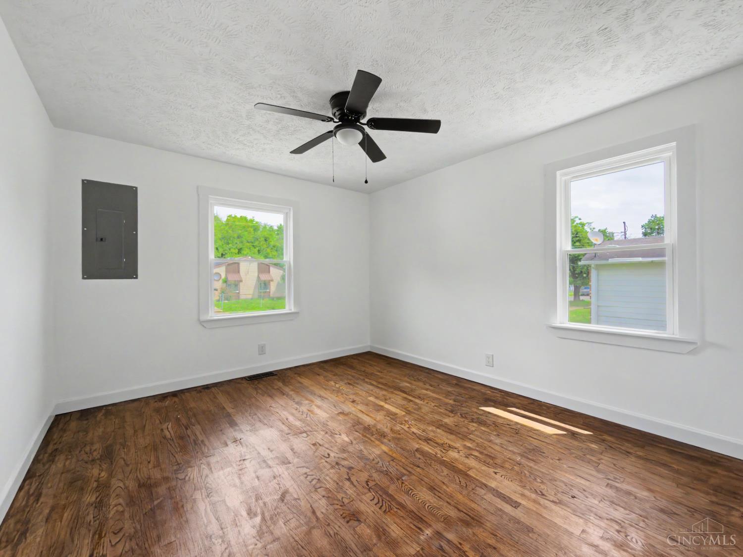 1161 Hunt Avenue Property Photo 11