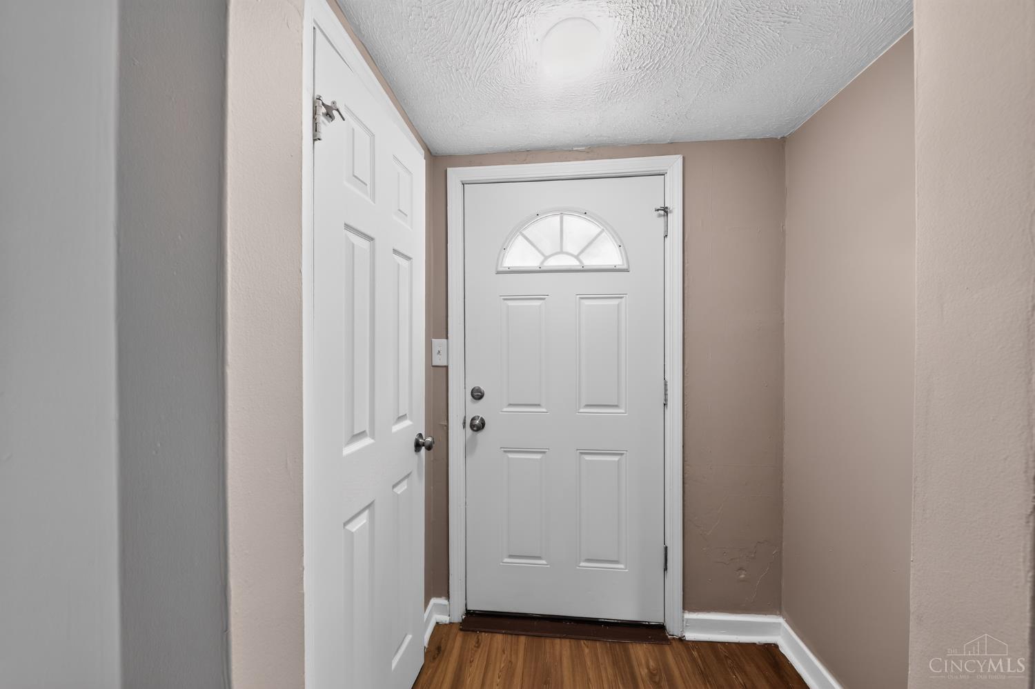 779 Symmes Avenue Property Photo 7