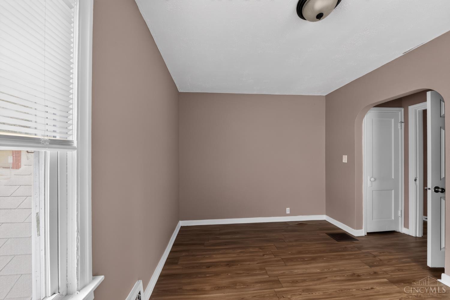 779 Symmes Avenue Property Photo 8