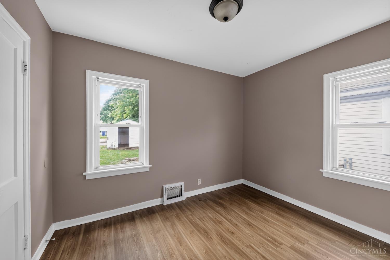 779 Symmes Avenue Property Photo 17