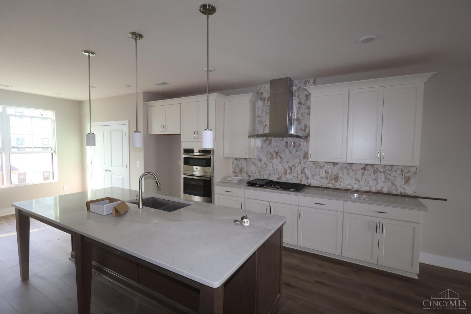 6214 Nicholas Way Property Photo 7