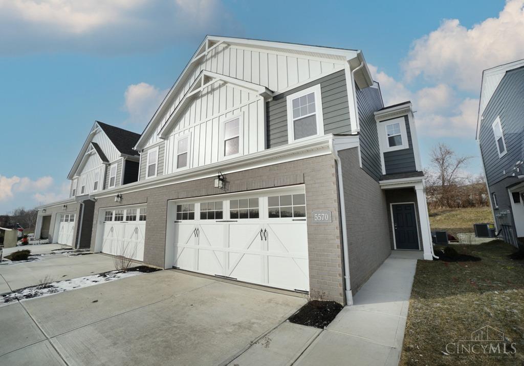 5570 Boulder Court Property Photo 1